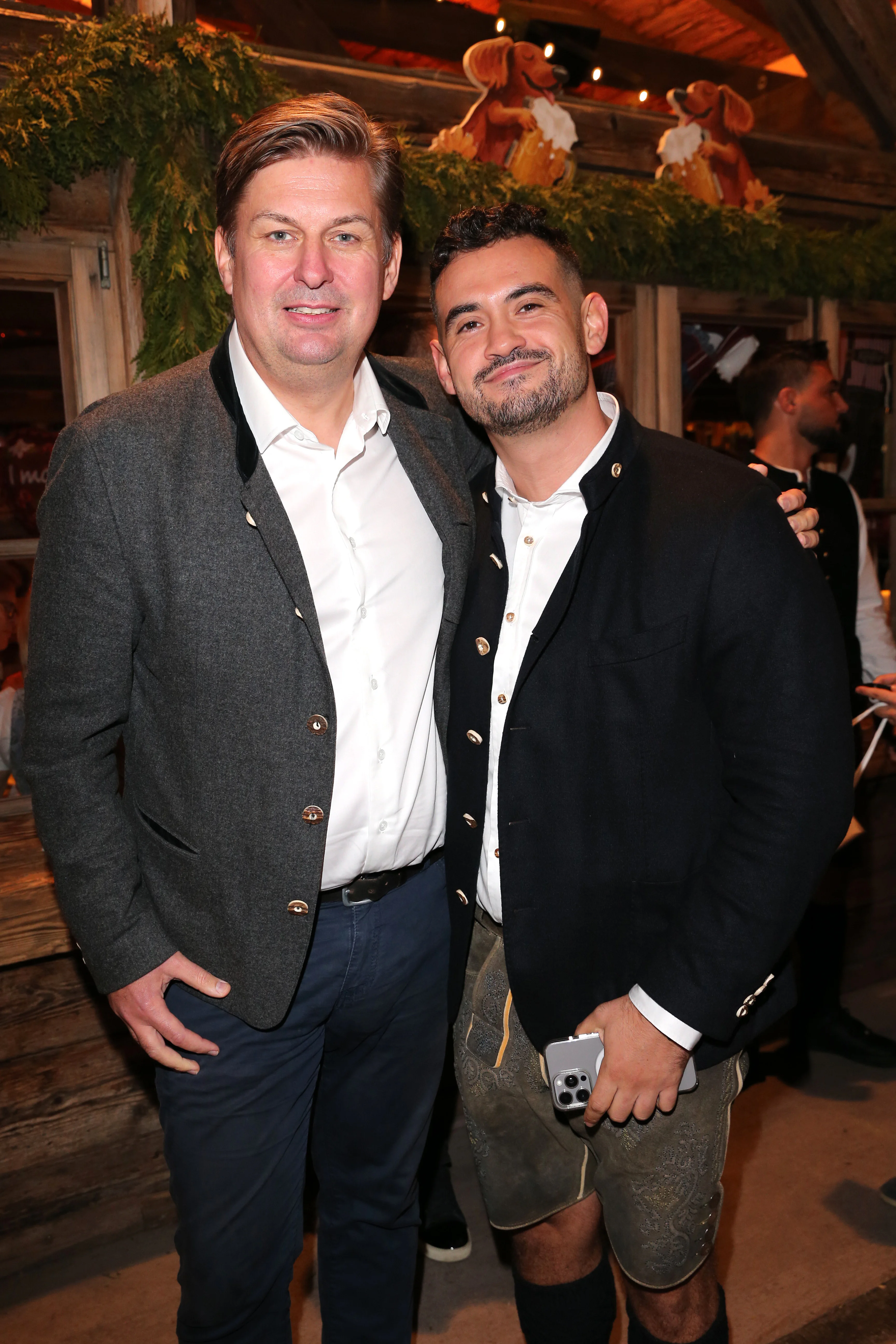Maximilian Krah und Thomas Kalman gemeinsam im Käferzelt.